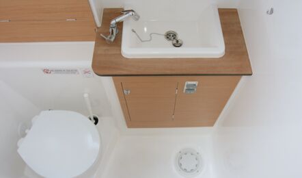 Dufour-382-gl-innenaufnahme-10