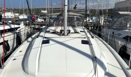 Oceanis-40-1-aussenaufnahme-08