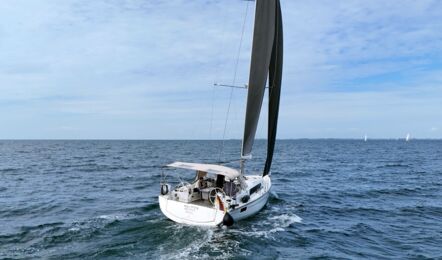 Oceanis-41-1-aussenaufnahme-08