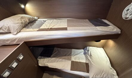 Stockkojen der Oceanis 51.1 "Flipper" in Can Pastilla auf Mallorca