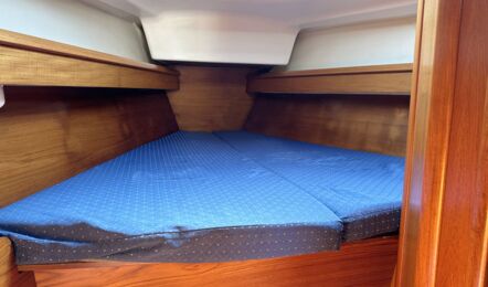 Bugkabine Innenaufnahme der Sun Odyssey 40 "Moulin Rouge" in Barth