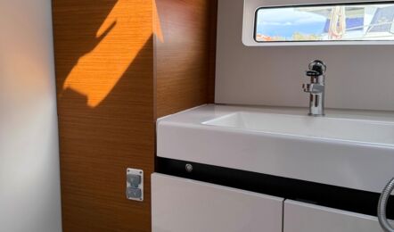 Sun-odyssey-490-innenaufnahme-12