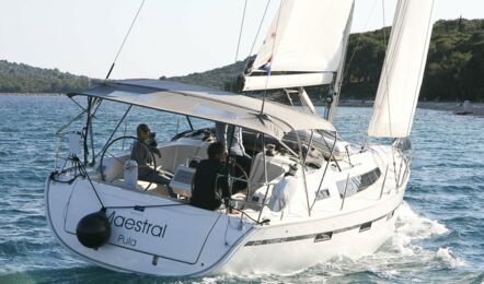 Bavaria-cruiser-41-aussenaufnahme-04