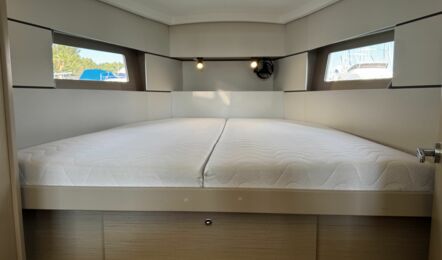 Oceanis-38-1-2-innenaufnahme-03