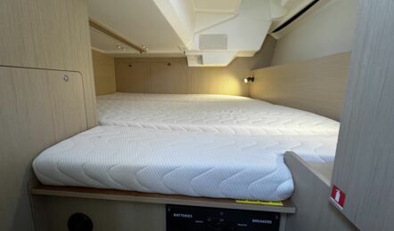 Oceanis-38-1-2-innenaufnahme-04