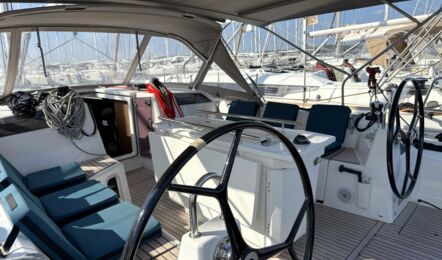 Oceanis-40-1-aussenaufnahme-05