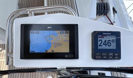 Oceanis-46-1-aussenaufnahme-17