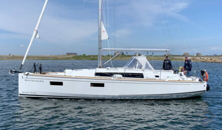 Oceanis-38-1-aussenaufnahme-01
