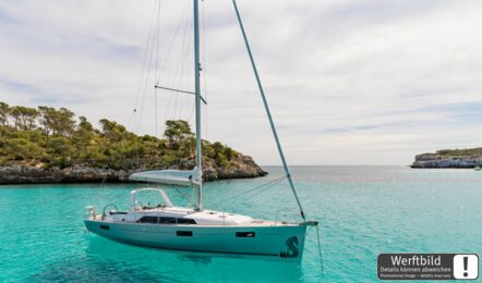 Steuerbord Aussenaufnahme einer Oceanis 41.1 in Rogoznica in Kroatien