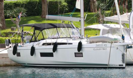Oceanis-51-1-aussennaufnahme-04