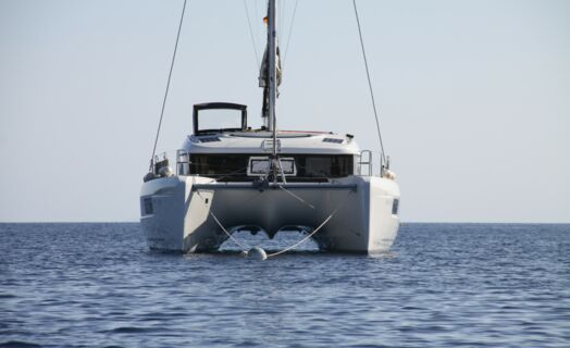 Bugaufnahme des Katamarans Lagoon 40 balance69 in Rogoznica in Kroatien