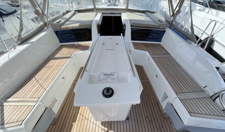 Oceanis-46-1-aussenaufnahme-18