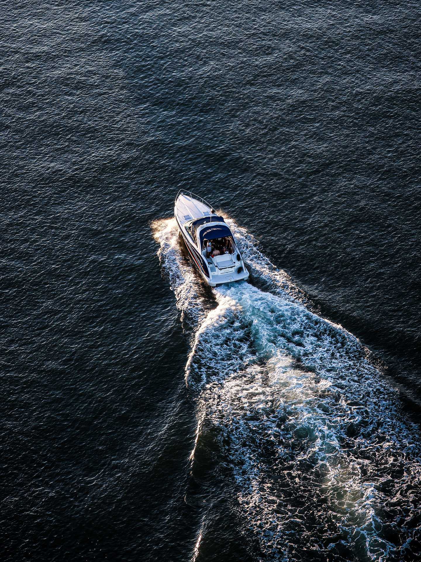 Motoryacht in Fahrt auf Mallorca