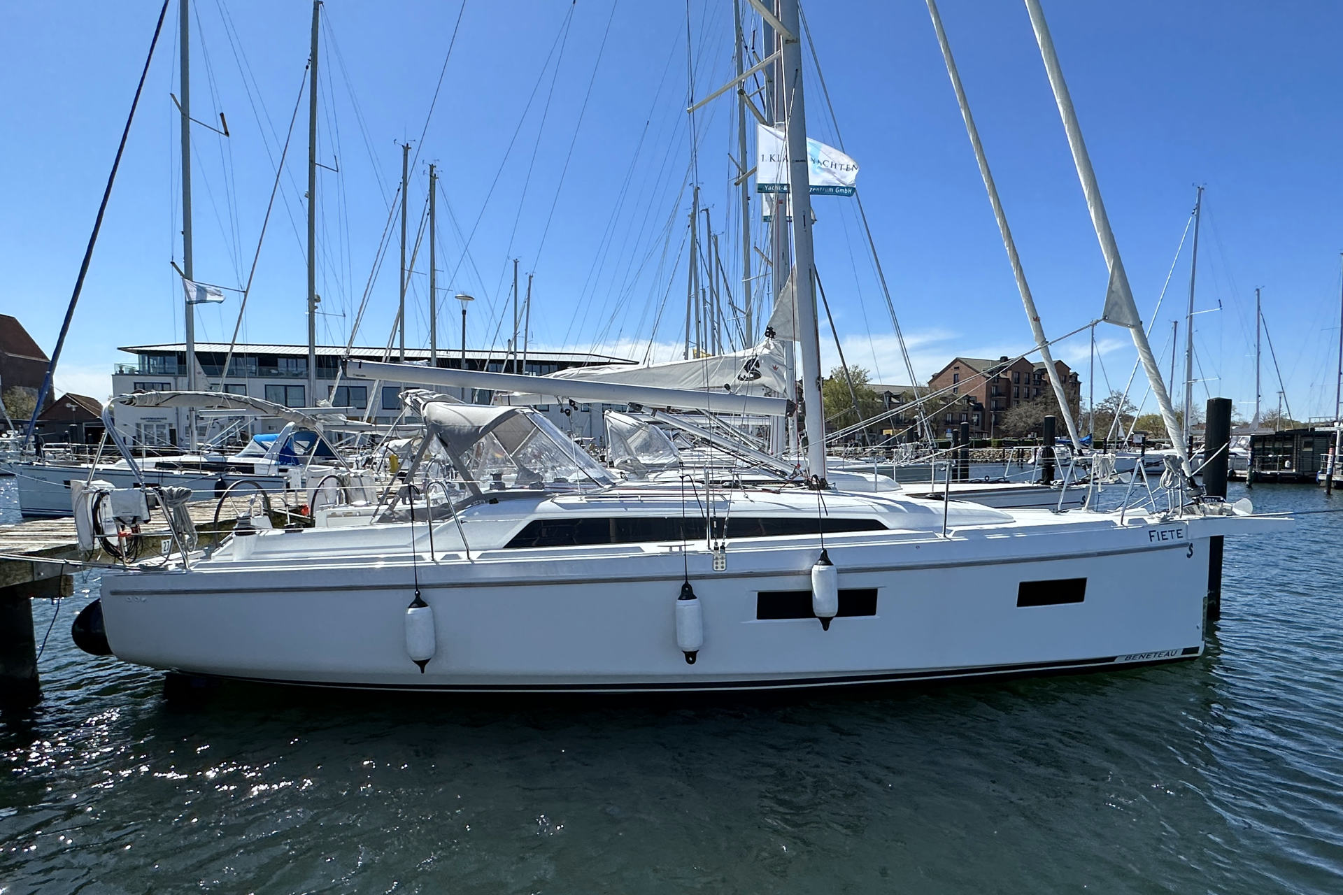 Oceanis 34.1