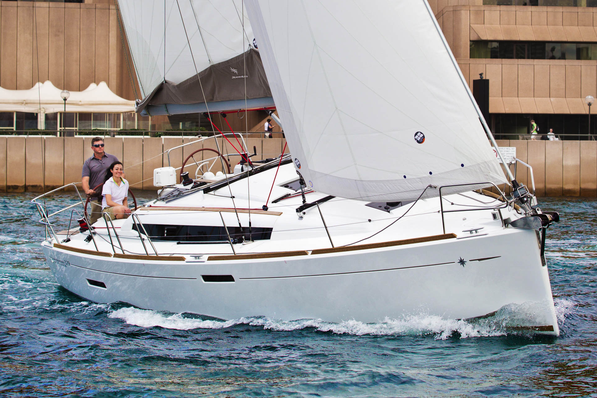 Sun Odyssey 389